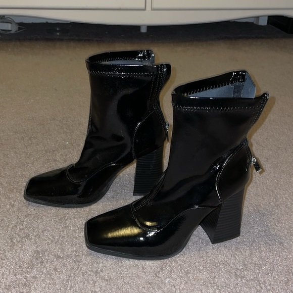 Qupid Faux Leather Heeled Boots size 6 - Picture 5 of 14